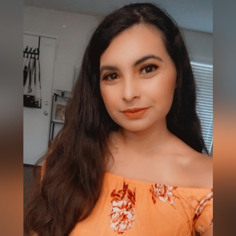 Meet your Posher, Elizabeth